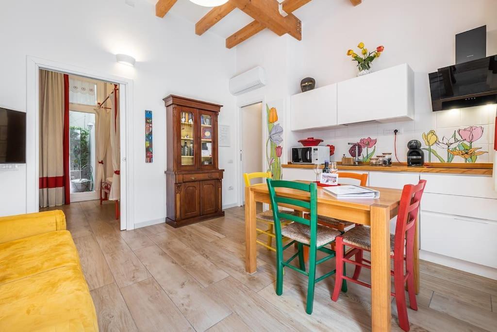Apartament Charming House Con Doccia Sensoriale E Cortile Interno - Centro Storico Cagliari Zewnętrze zdjęcie