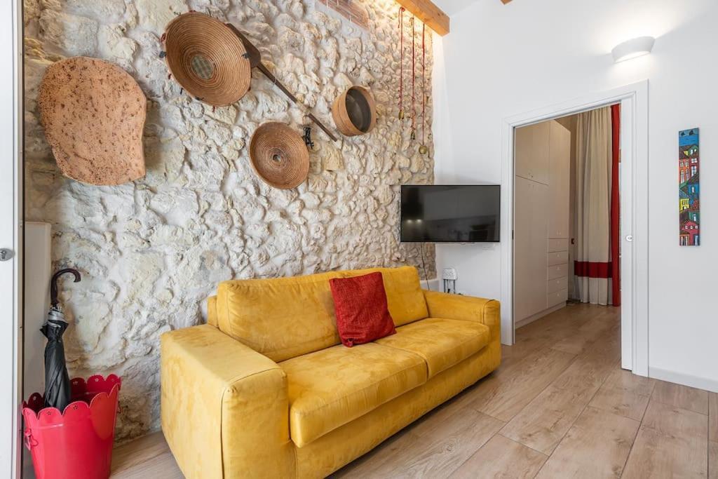 Apartament Charming House Con Doccia Sensoriale E Cortile Interno - Centro Storico Cagliari Zewnętrze zdjęcie
