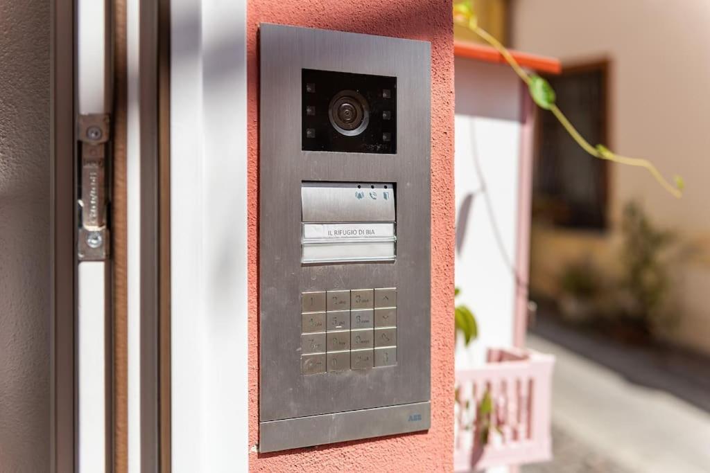 Apartament Charming House Con Doccia Sensoriale E Cortile Interno - Centro Storico Cagliari Zewnętrze zdjęcie